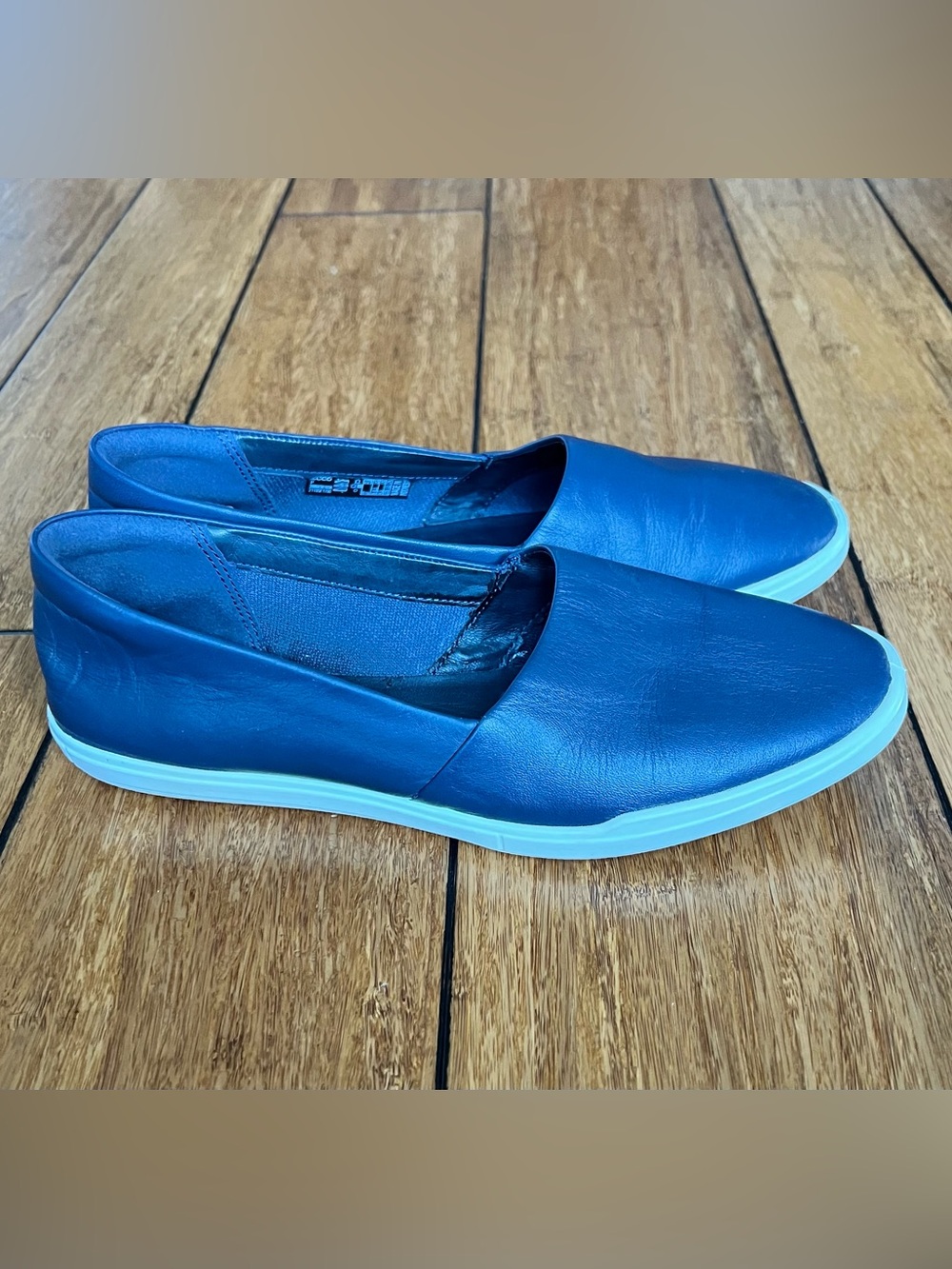 Ecco Women’s Simpil Marine (Navy Blue) Slip-On Loafers EU 37 US 6-6.5 - Picture 3 of 7